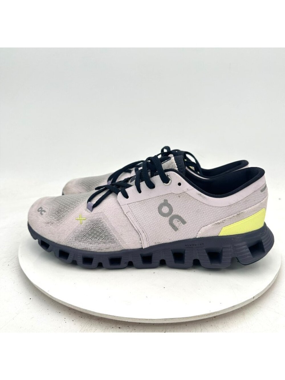 On Cloud X 3 Swiss Engineering Women Size 10 60.98098 Orchid Iron Running Shoes